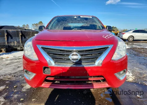 2015 Nissan Versa S z USA, uszkodzony, nr VIN 3N1CN7AP2FL827225